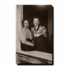 О. П. Пиотровская с дочерью